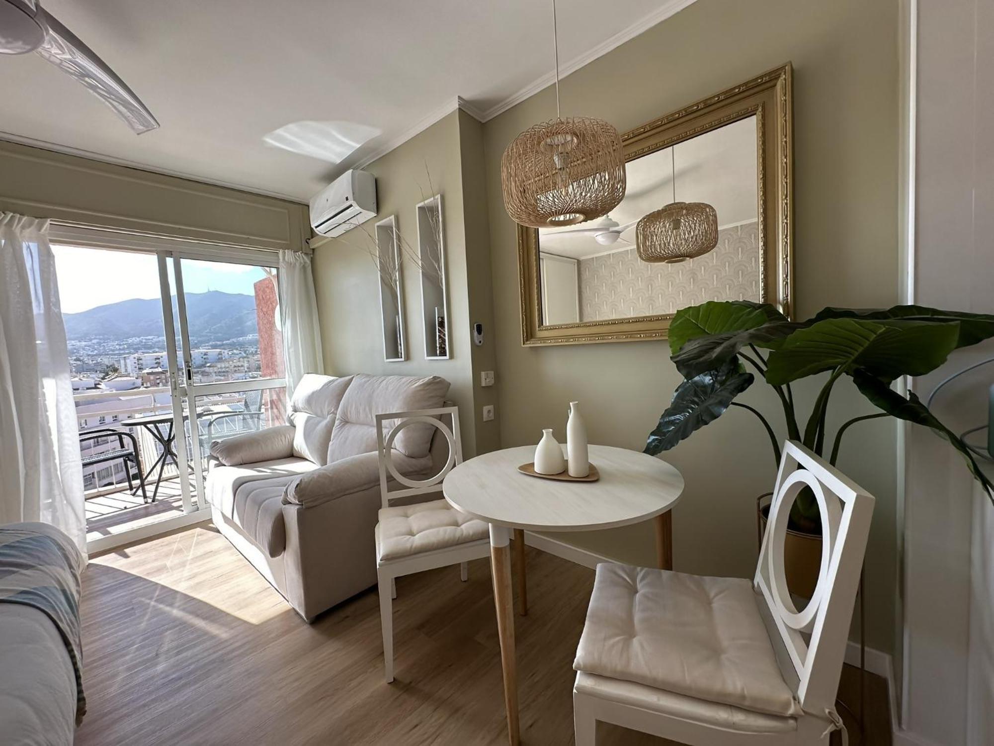 Estudio Agata Con Piscina A 800M De La Playa Benalmádena Extérieur photo