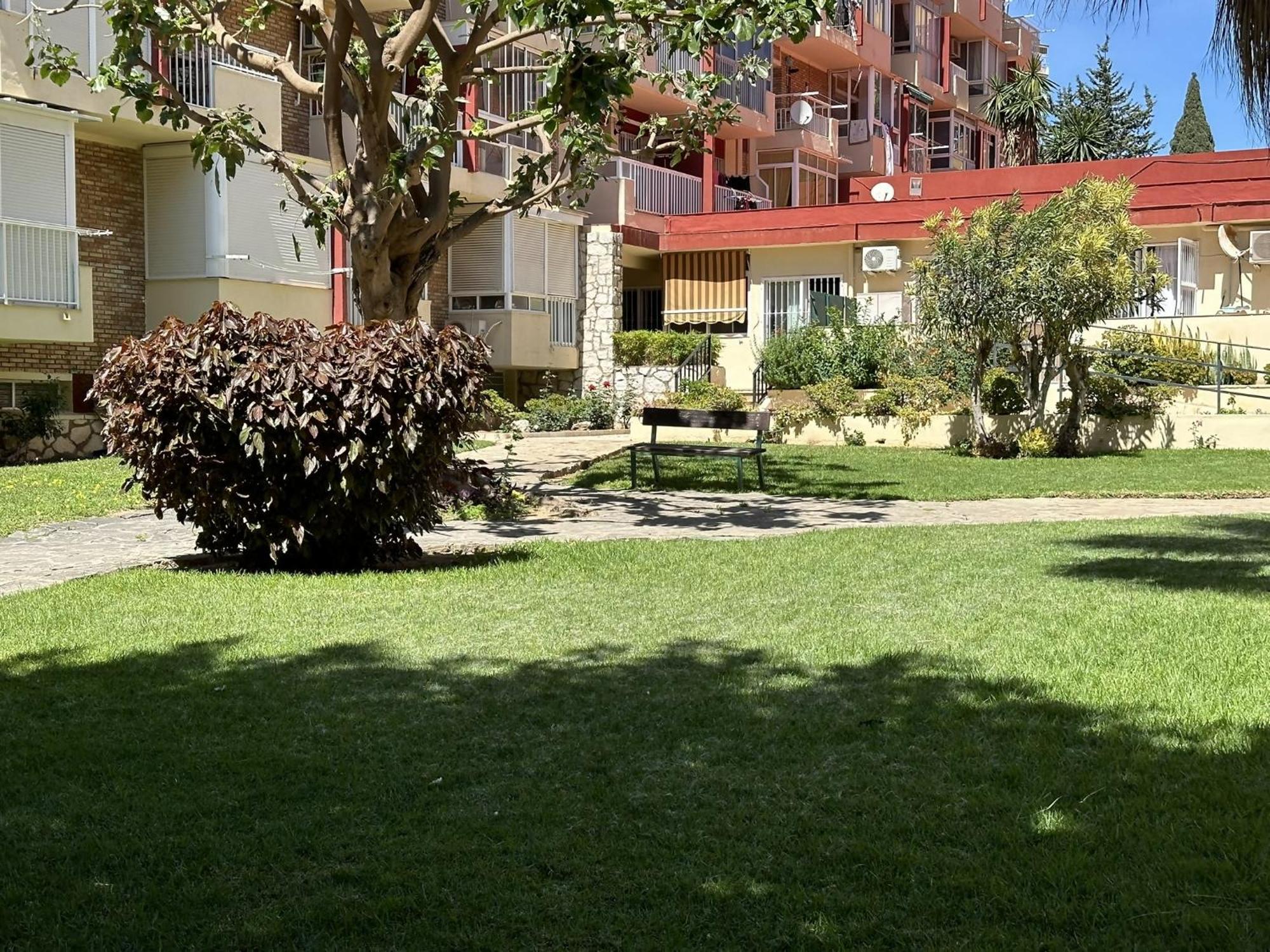 Estudio Agata Con Piscina A 800M De La Playa Benalmádena Extérieur photo